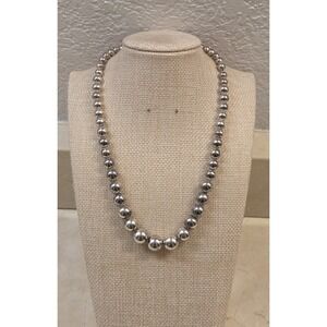 Beautiful Tiffany & Co. Sterling Silver Graduated Ball Necklace 16"